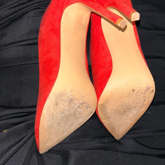 Fiery/Orangish Heels - Picture 5 of 7
